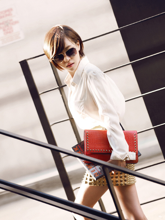 사본 -파파라치에게_찍힌_가인의_아찔한_외출_(1)