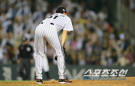 [포토] 동점허용 봉중근 