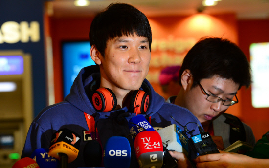 0721박태환런던도착안훈003