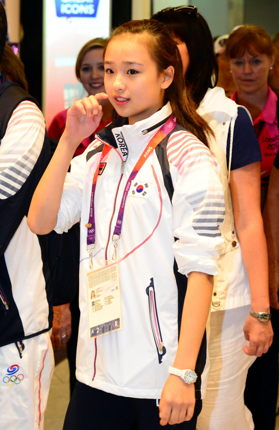 0721손연재런던도착안훈008