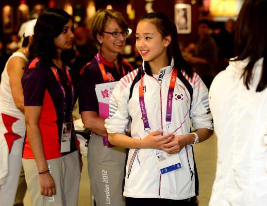 0721손연재입국송정헌003