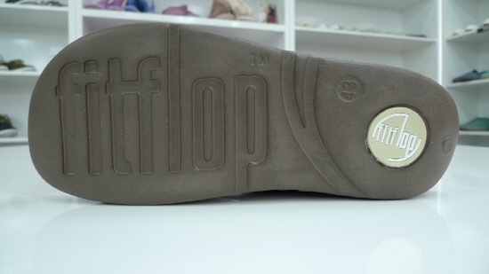 핏플랍 가품 바닥.