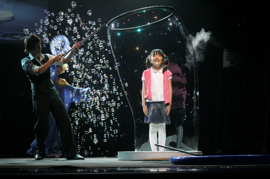 매직라이브-김민석_마술사_버블쇼_공연[1]