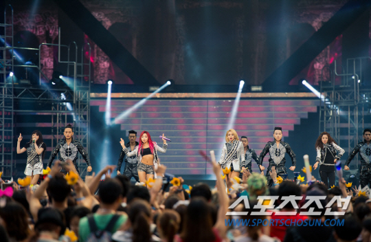 [리뷰] YG패밀리콘서트, 한여름 밤의 축제(종합)