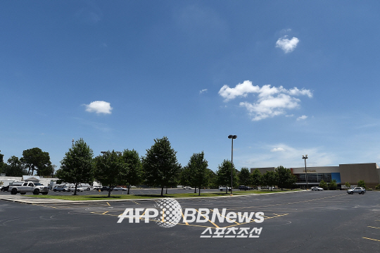 US-TWO-KILLED,-NINE-INJURED-IN-MOVIE-THEATER-SHOOTING-IN-LAFAYET