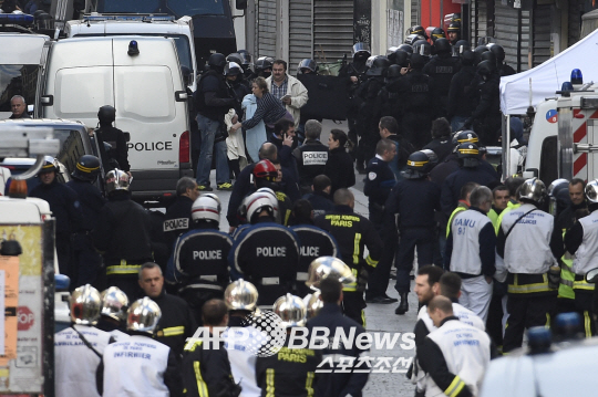 TOPSHOTS-FRANCE-ATTACKS