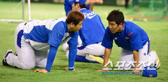 [포토] 정근우-이대호 