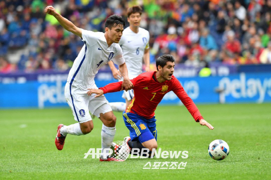 FBL-EURO-2016-FRIENDLY-ESP-KOR