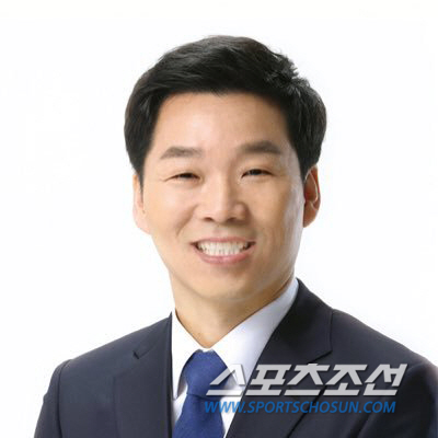 2016년 한 해를 되돌아보는 '월별 뉴스'