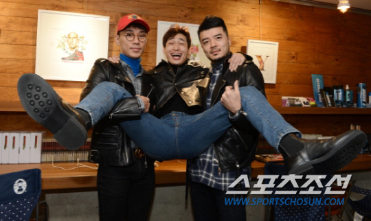 [단독인터뷰] 나몰라패밀리 "OK, 간만에 찾아뵙게 됐는데...모르겠어요"