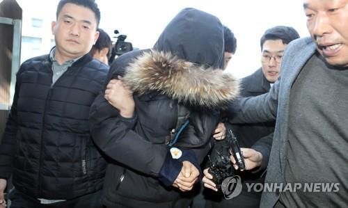 미성년자 성폭행 김해 극단 대표 구속…'미투운동' 후 첫 사례