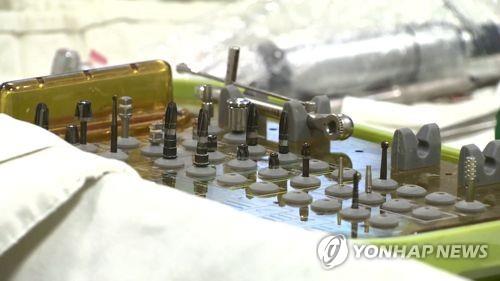 '임플란트 개당 300만원' 원가는?…치과의사 내부고발