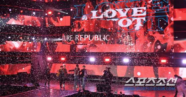 웃음과 감동의 무대 '그린 네이처 2019 EXO 팬 페스티벌'