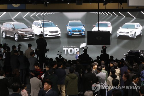 (고양=연합뉴스) 임병식 기자 = 28일 경기도 고양시 킨텍스에서 열린 2019 서울모터쇼가 취재진으로 북적이고 있다. 2019.3.28