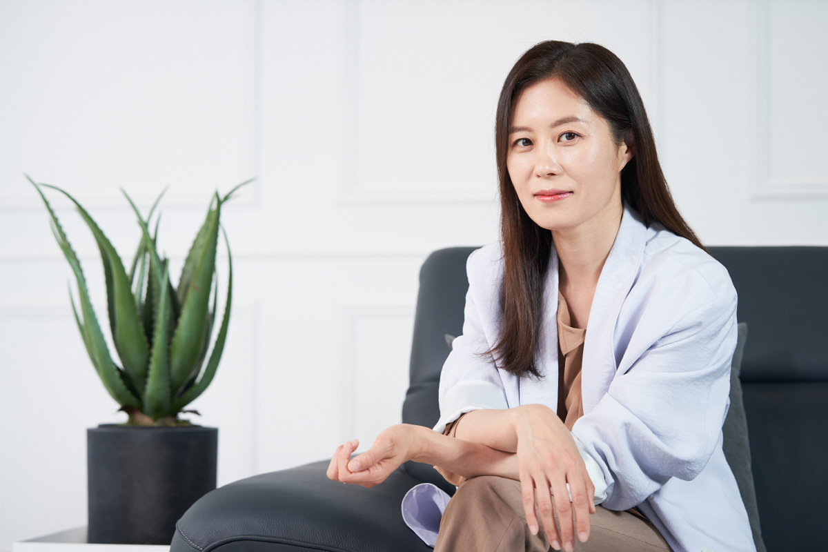 [인터뷰 종합] "깐느문·천만감독 욕심無"…돌아온 배우 문소리의 뚝심