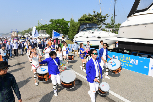 '승선도 해보고, 퍼레이드 즐기고~', 11회 화성뱃놀이축제… 9일까지 전곡항 일대