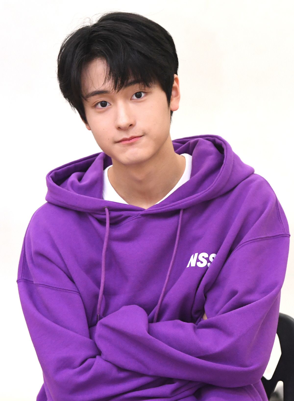 Mnet '프로듀스X101'에 출연해 많은 사랑을 받은 마루기획 연습생 이우진이 본지와 인터뷰에 앞서 포즈를 취하고 있다. 논현동=송정헌 기자 songs@sportschosun.com/2019.07.30/