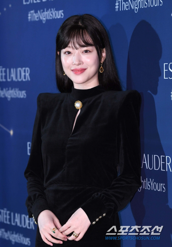 [공식]"故 설리 애도"…'박나래 농염주의보'→'썸바디2'·'치킨로드' 행사 취소(종합)