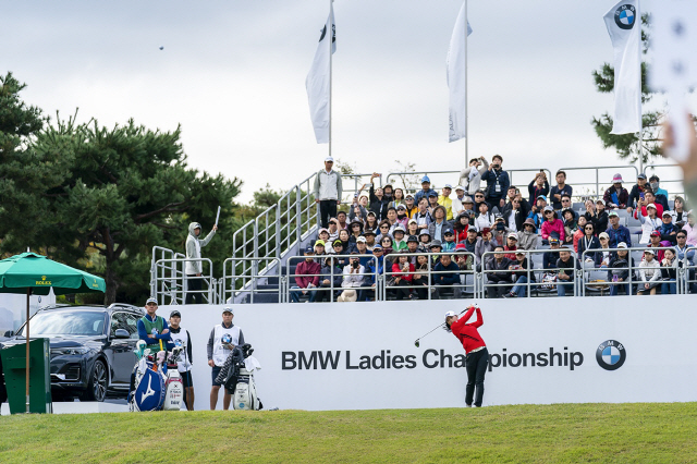 [BMW현장]국내 유일 LPGA대회에 구름 갤러리 조짐..주말 5만 예상