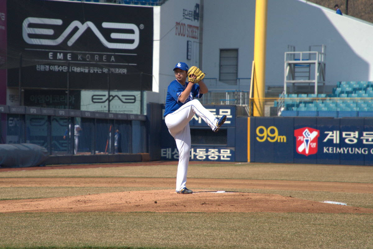 25일 청팀 선발로 등판, 역투하는 최채흥. 사진제공=삼성라이온즈