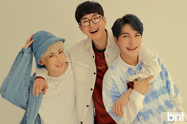 머스트비 “교통사고 후유증? 몸 흉터 회복됐지만 정신적 충격 남아”[화보]