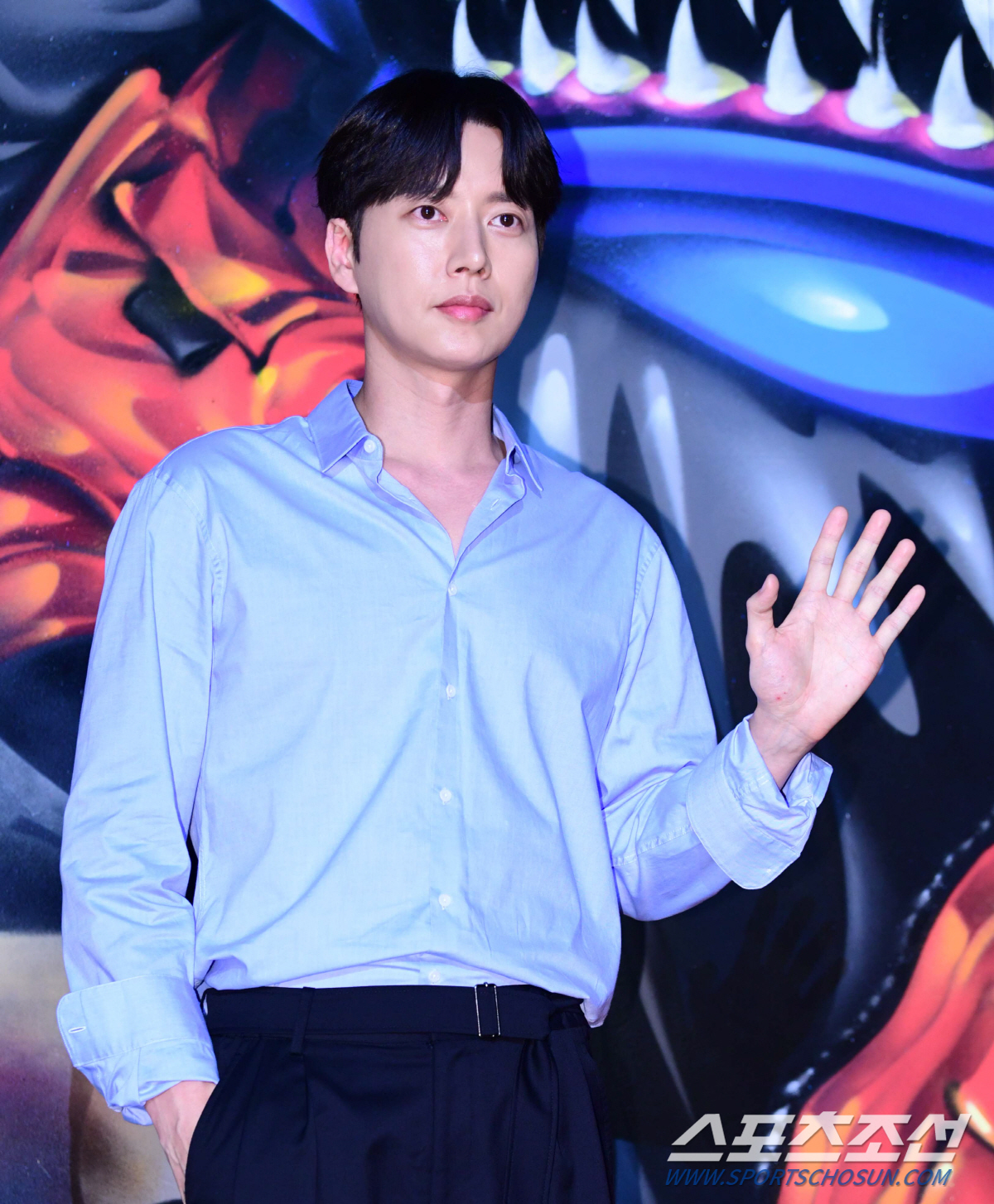 배우 박해진이 28일 성수동 한 카페에서 열린 MBC 수목 미니시리즈 '꼰대인턴'의 현장 공개 행사에서 포즈를 취하고 있다. '꼰대인턴'은 최악의 꼰대부장을 부하직원으로 맞게 된 남자의 통쾌한 갑을 체인지 복수극을 그린 오피스 코미디다.성수동=최문영 기자 deer@sportschosun.com /2020.05.28/