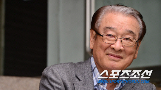 [단독] 원로배우 이순재 "매니저 머슴생활? 지나친 과장...기자회견 열 것" (인터뷰)
