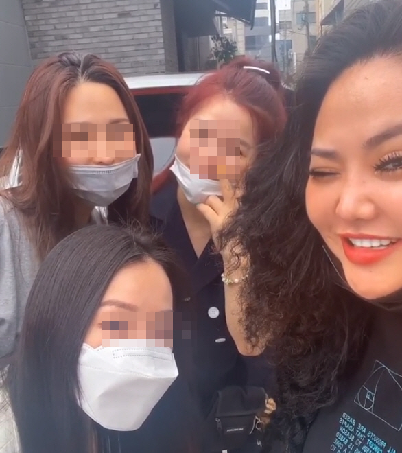 홍선영, 50kg대 목표로 폭풍 다이어트→날카로운 V라인 자랑 "어플 탓에 이마에 입술이"