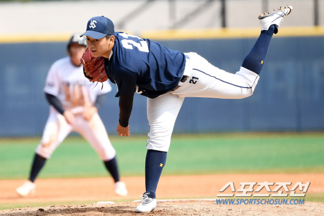 [SC영상] 유신고 김기중, 청룡기 최선을 다해 투구!