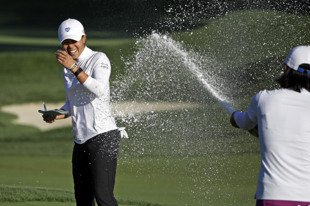 재미교포 다니엘 강, 5개월 만에 재개된 LPGA대회서 1타 차 우승...통산 4승
