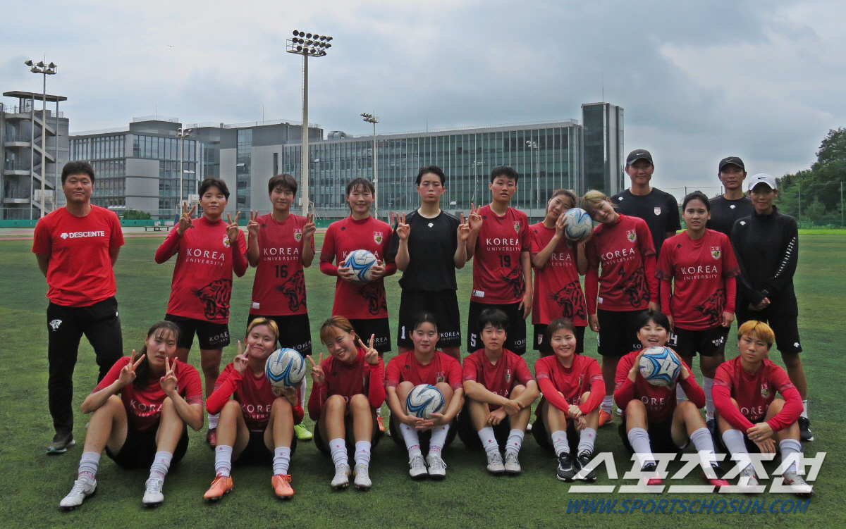 '예쁜나이 스무살' 고려대 여축★ 강지우X조미진 "우승만큼 멋진 과정 보여줄래요"[현장인터뷰]