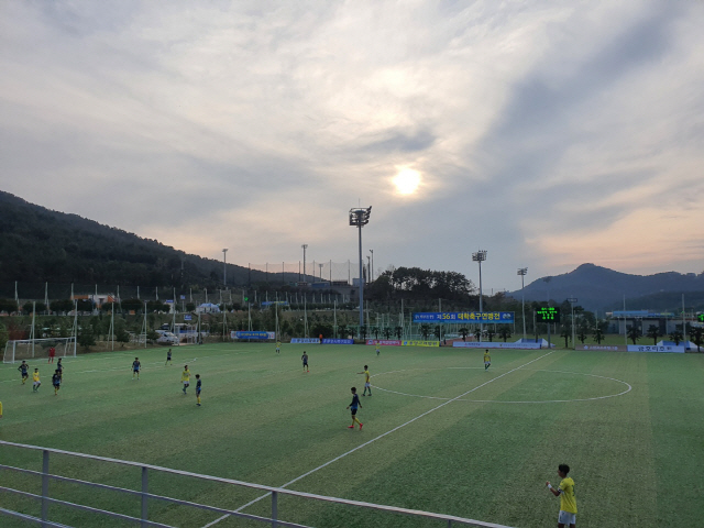 2번의 연기 끝 개최된 제56회 대학축구연맹전, 일정 스타트