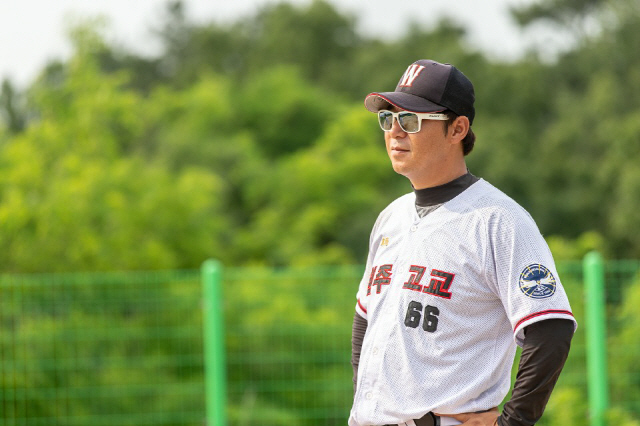 롯데 넥센 투수 출신 이정훈, 원주중학교 새 사령탑 취임