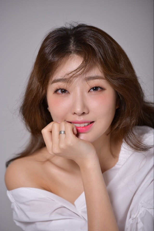 [공식] 뮤지컬배우 이봄소리, 이일화와 한솥밥…빅보스엔터와 전속계약