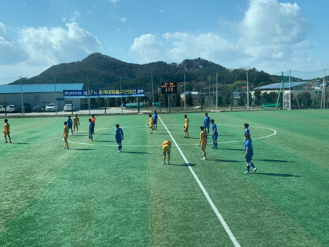 제57회 춘계대학축구연맹전 성대한 개막, 연세-고려대 대승