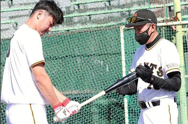 '요미우리 2군 수석' 김기태 전 감독의 지론 "의무를 다하면 권리는 따라온다"