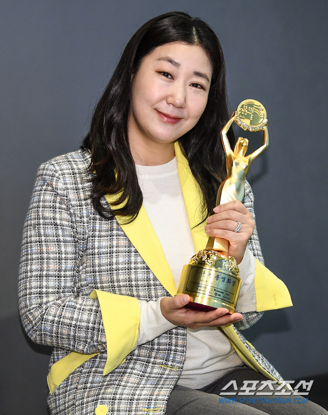 [단독]②라미란 "청룡 역사상 최초 코미디 女주연상, 파격과 충격적이었다"(인터뷰)
