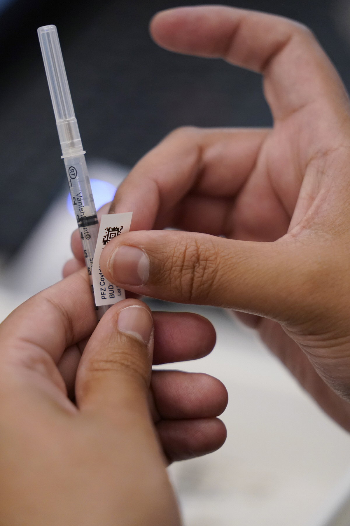 "국대X지도자 화이자, 30세↑ 지원인력 AZ" 도쿄행 백신계획 확정