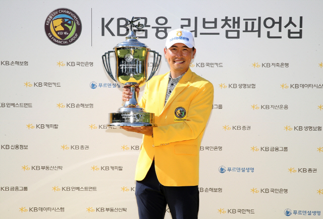 '꿈인가? 진짜인가?' 끊임 없는 노력, 6년 만의 우승 선물 받은 문경준