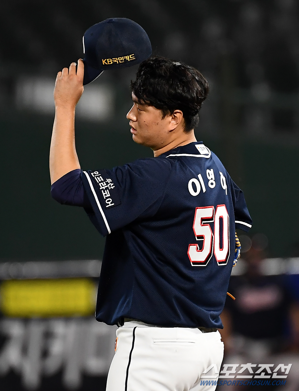 ‘문제는 제구’ 이영하, 두 달 만에 오른 마운드에서 스스로 무너졌다 [SC스토리]