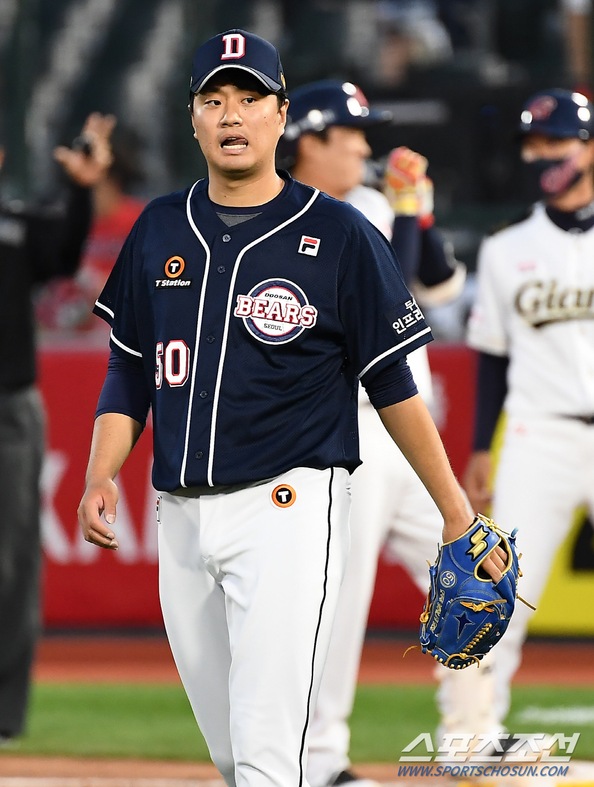 ‘문제는 제구’ 이영하, 두 달 만에 오른 마운드에서 스스로 무너졌다 [SC스토리]