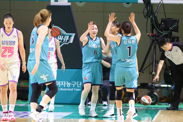 하나원큐, 삼성생명 꺾고 7연패 사슬 드디어 벗으며 시즌 2승째