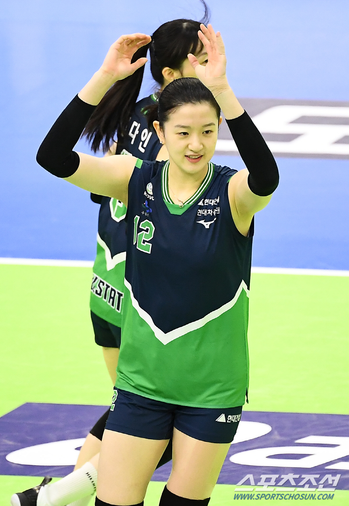 2021-2022 V리그 여자부 현대건설과 한국도로공사의 경기가 8일 수원실내체육관에서 열렸다. 현대건설 이다현이 득점 후 환호하고 있다. 수원=박재만 기자 pjm@sportschosun.com/2022.01.08/