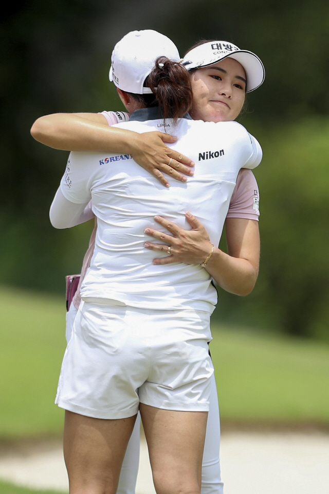 'No.1 클래스가 다르다' 고진영, LPGA 두가지 신기록+시즌 첫 대회 우승..통산 13승