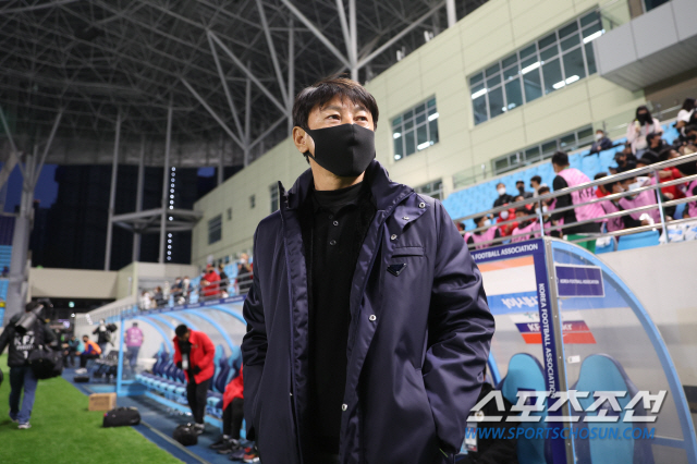 [U19 친선경기] '졌어도 만족' 인도네시아 신태용 감독 "로드맵 잘 되고 있다. 두려움도 해소됐다"