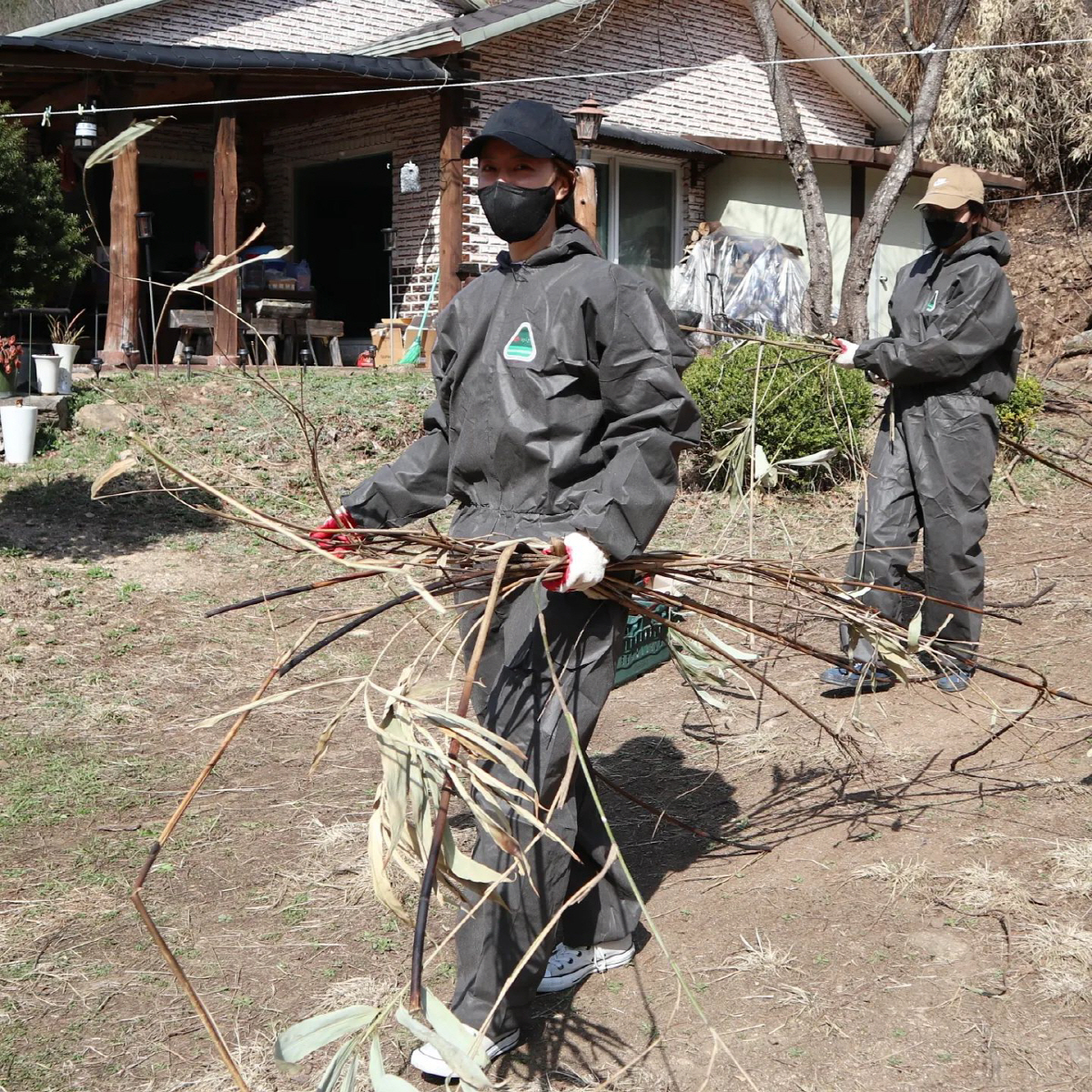 '정우♥' 김유미, 마음씨도 예쁘네 "산불피해 현장 다녀왔어요"