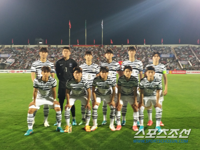 대한민국 U-19 '김은중호', 박항서의 베트남과 무승부