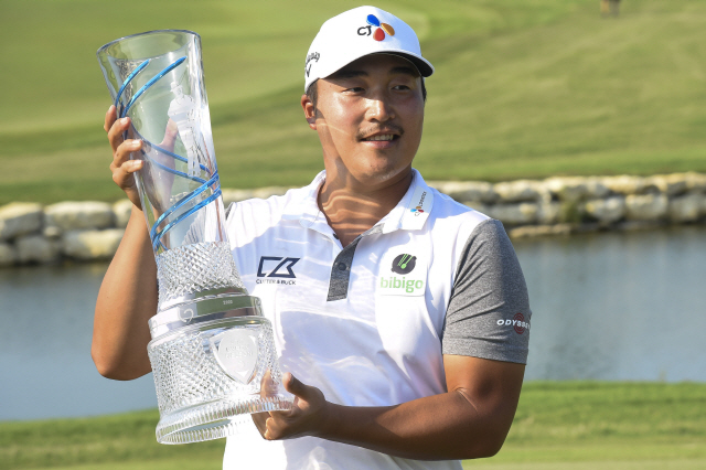 '또 해냈다!' 이경훈, AT&T 바이런 넬슨 역전 우승...한국인 첫 PGA 2연패
