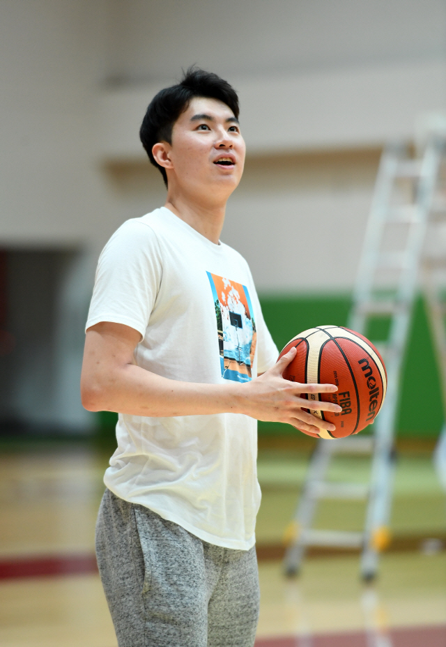 '부상암초' 이현중, 다친 부위 심상치 않다. 정확한 재활기간은?