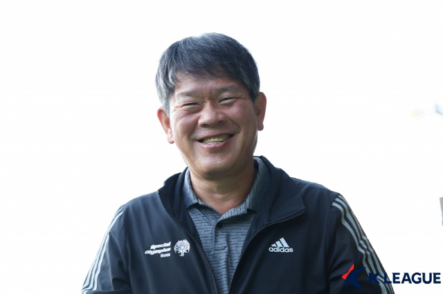 스페셜올림픽코리아 이용훈 회장 "발달장애인을 '위한다'는 마음보단 '함께한다'는 생각이 중요합니다"[인터뷰]